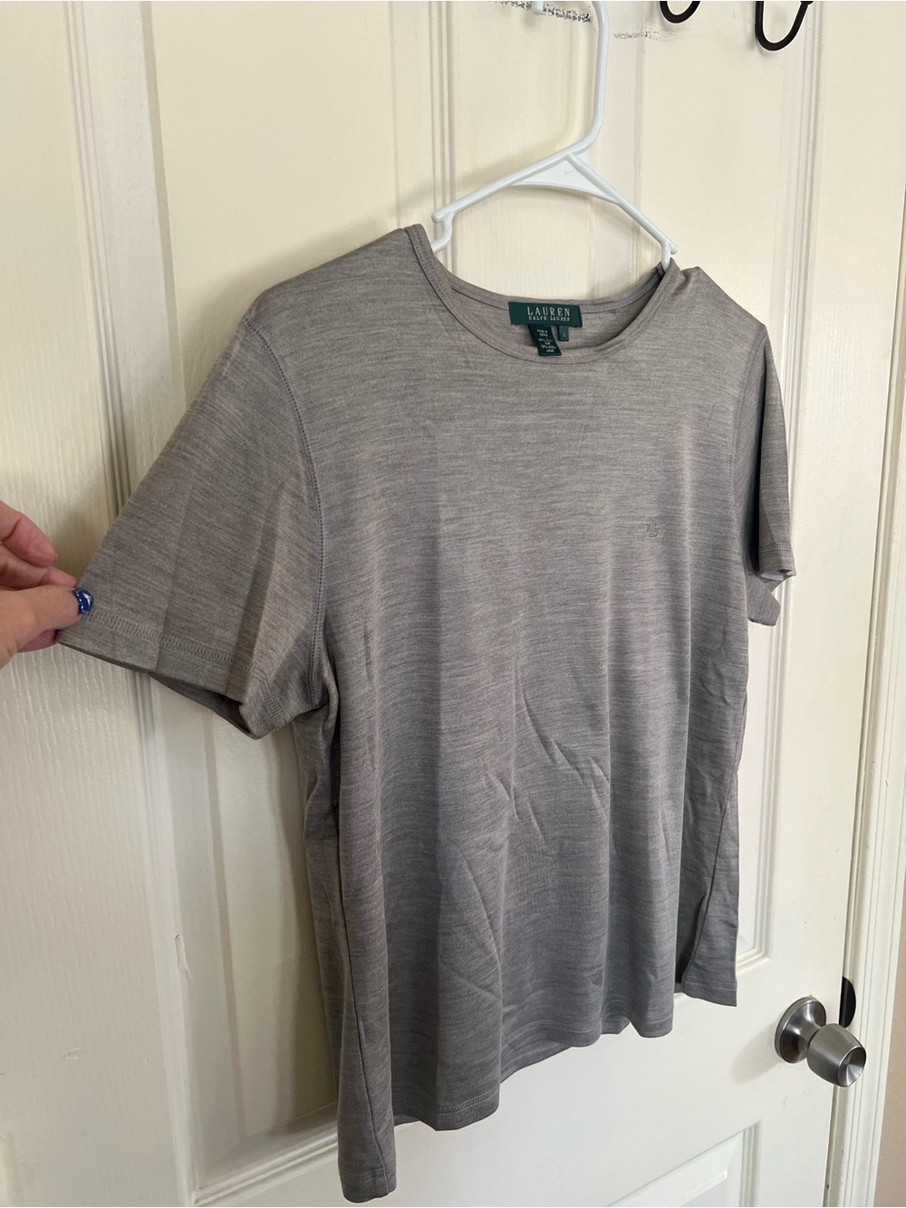 Lauren Ralph Lauren 85% Silk Gray/Taupe Short Sleeve Tee Shirt L - Picture 5 of 10